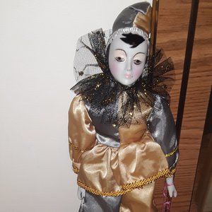 Brinns Musical Coll. porcelain doll NWT circa 1986